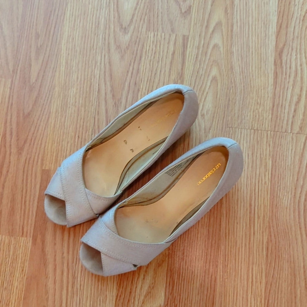 Liz Claiborne wedges 8 1/2